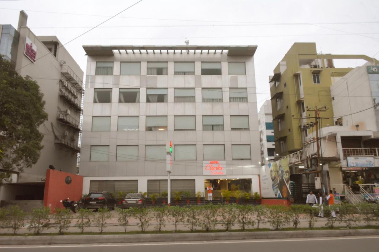 Hotel Clarks Collection Vadodara Buitenkant foto