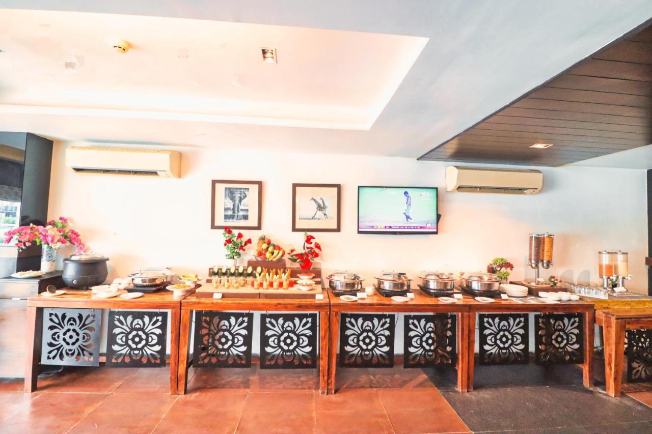 Hotel Clarks Collection Vadodara Buitenkant foto