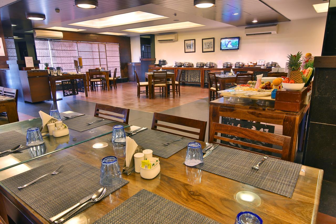 Hotel Clarks Collection Vadodara Buitenkant foto